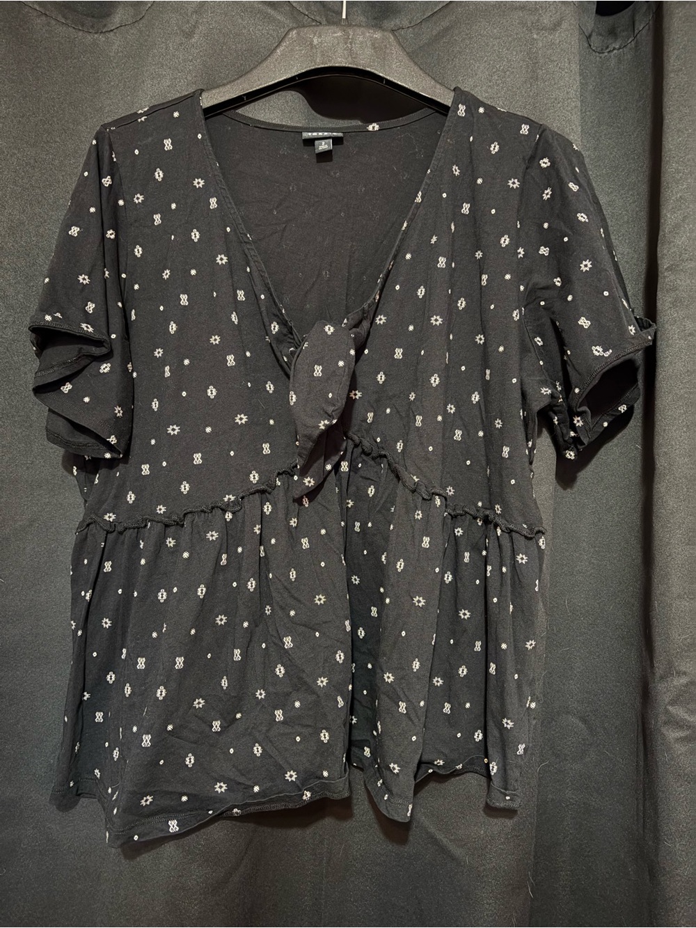 Torrid Casual Tie-Front Black Floral Peplum Top